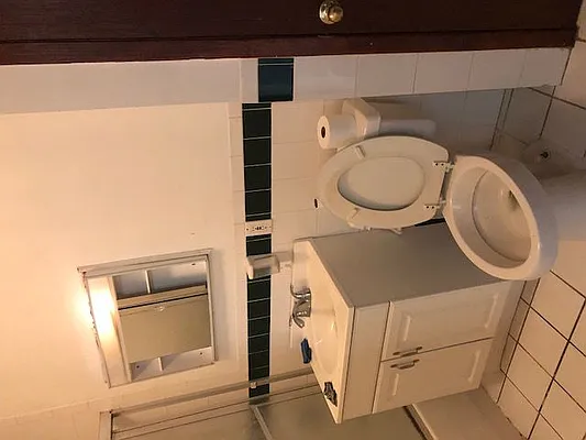 Rented by 18 REALTY | media 13