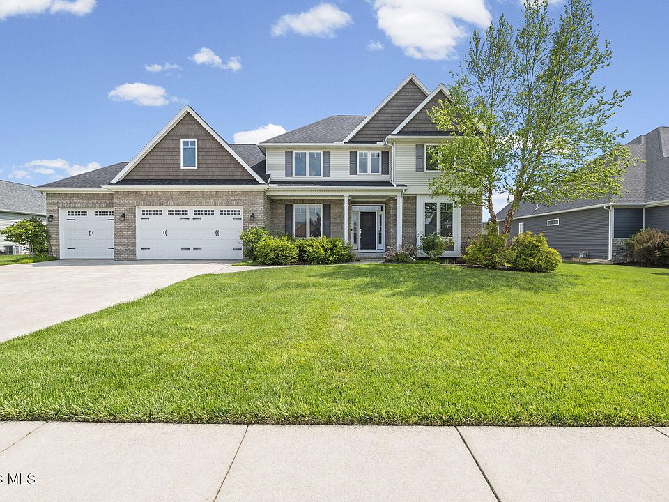 1st image of 9599 Newbury Ln