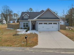 135 Stevenson Dr, Belton, SC 29627