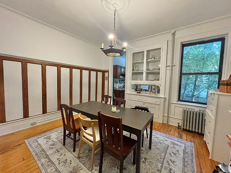 672 Park Pl #2R — Photo 3