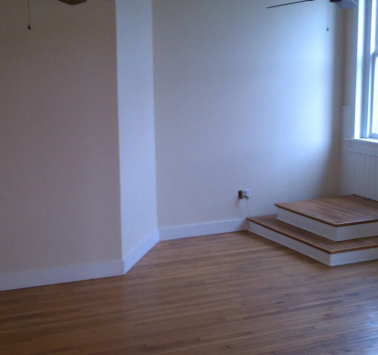 2 bed, 1000 sqft, $1,895 — Photo 2