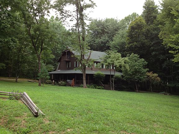 3rd image of 520 Laurel Brae Dr
