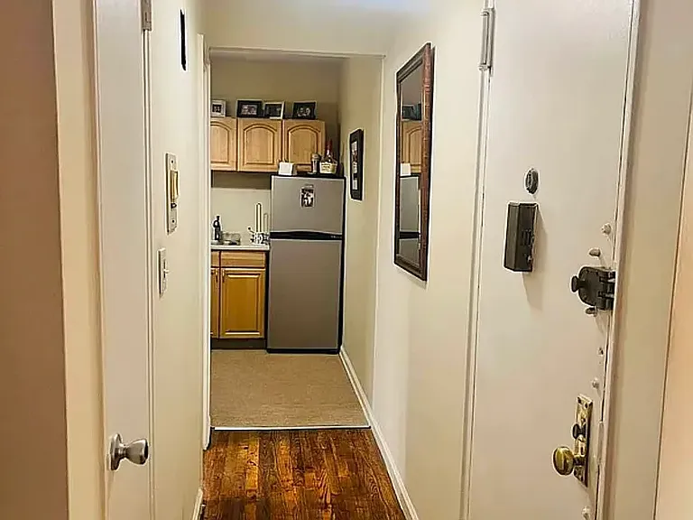 413 E 82nd St #3MK — Photo 4