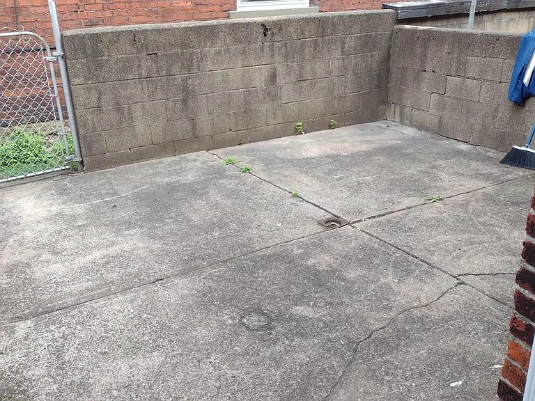 4403 Davison St — Photo 32