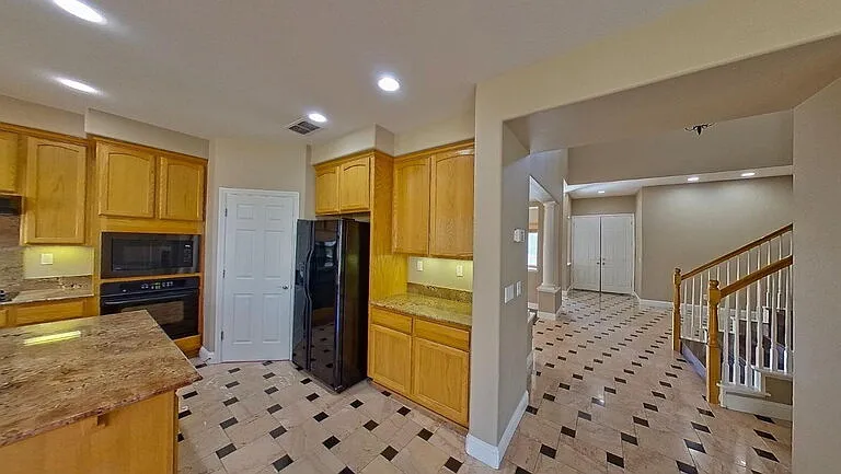 1692 Woodhaven Cir — Photo 72