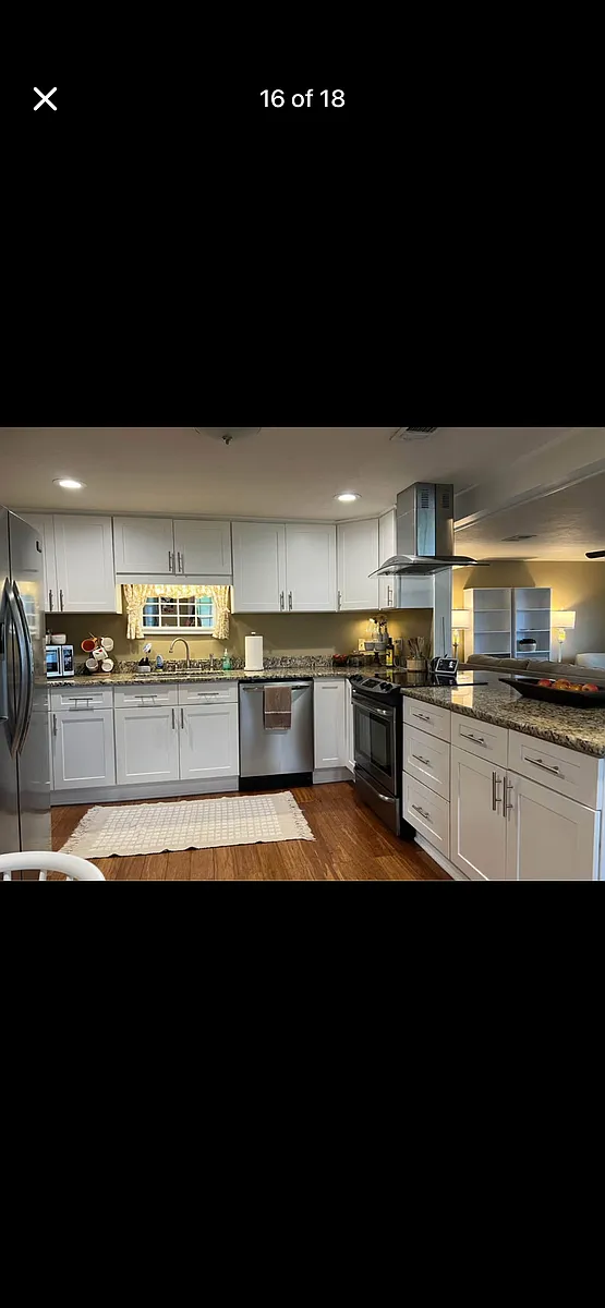 Building Photo - 629 Pelican Dr