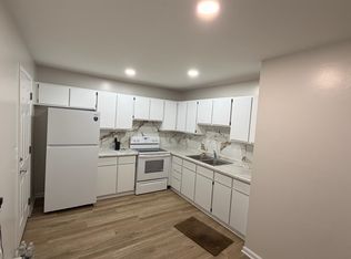 894-896 Prospect Ave #2, Kankakee, IL 60901