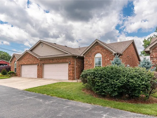 807 S Indiana Avenue #2, Sellersburg, IN 47172