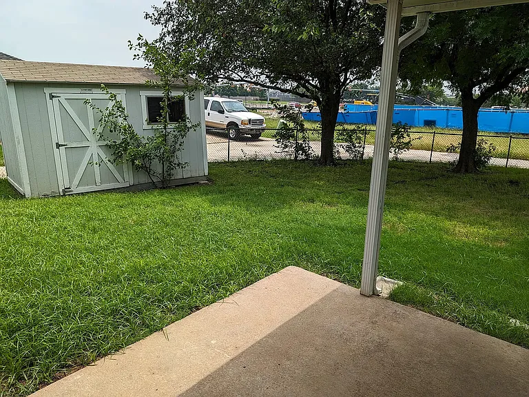 5232 Goodman Dr — Photo 31