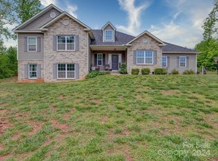 242 Bluegill Ln, Statesville, NC 28625