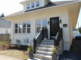 8616 Callie Ave, Morton Grove, IL 60053