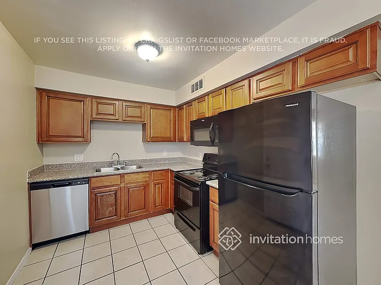 4422 S Park Dr — Photo 6