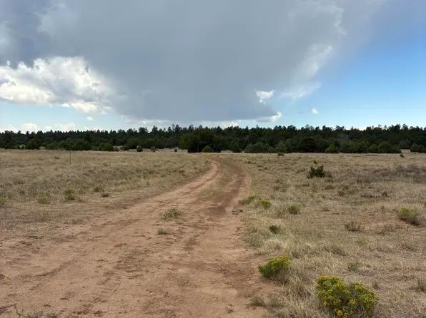 60 Gonzales Rd, Tijeras, NM 87059