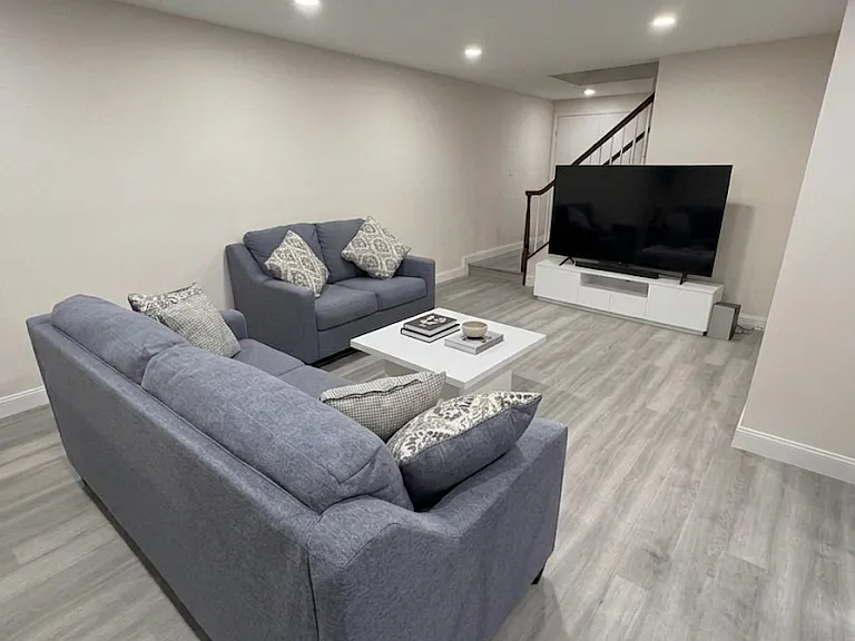 42 Tennyson Dr — Photo 6