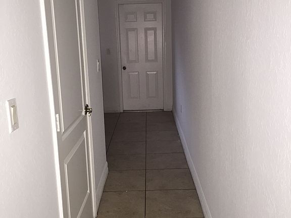 4th image of 1700 N Treasure Dr