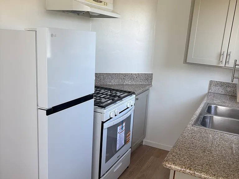 Kitchen 3