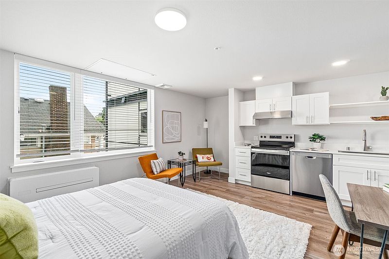 5th image of 5022 Martin Luther King Jr Way S #509