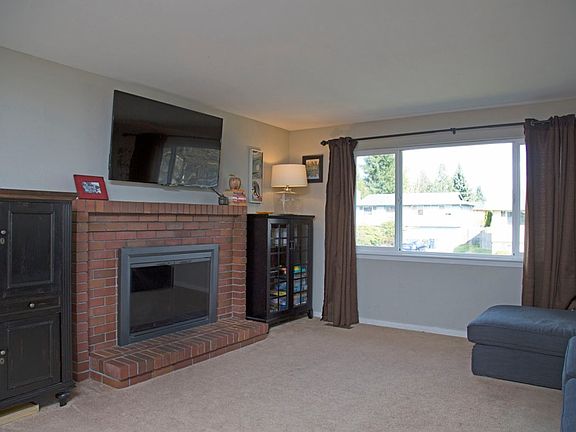 2nd image of 6402 N 31st St
