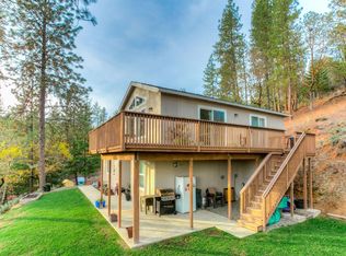 203 Crossway Dr, Gold Hill, OR 97525