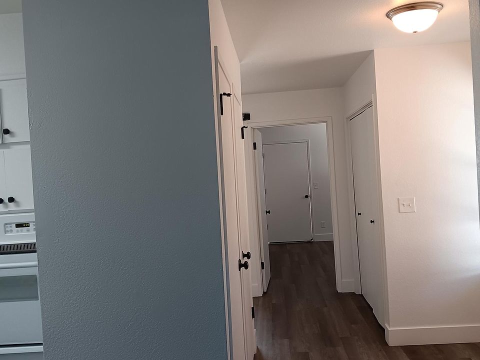 2nd image of 1499 South Ave #141