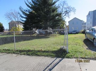 28 Liege St, Providence, RI 02908