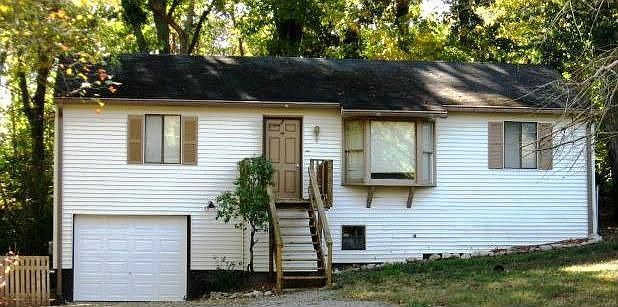4 bdrm/2bth home with 1 car garage