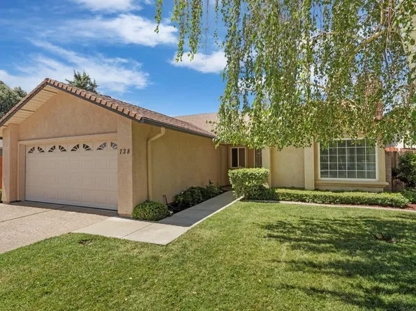 738 Dorchester Cir, Lodi, CA 95240
