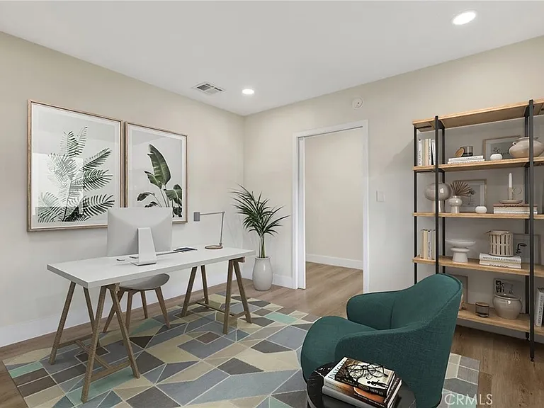 1432 N Catalina St — Photo 11