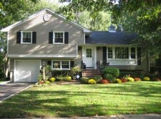 41 Keith Jeffries Ave, Cranford, NJ 07016