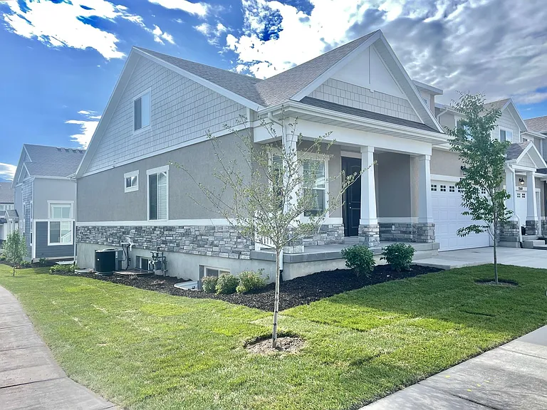 1572 N 3950 W — Photo 28
