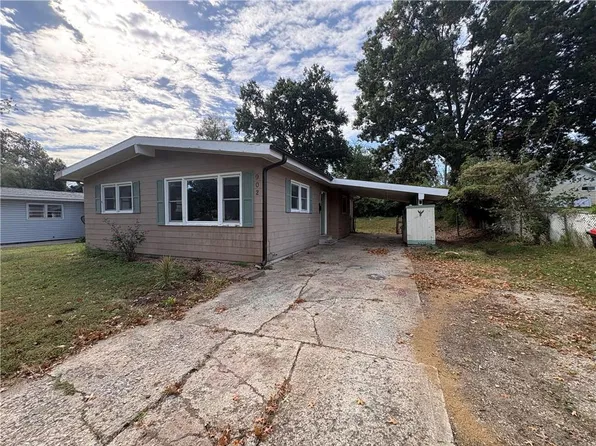 902 Broad St, Warrensburg, MO 64093