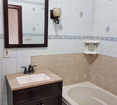 3rd image of 17525 Jamaica Ave APT 3