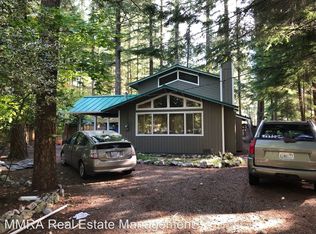 6203 Shamrock Rd, Maple Falls, WA 98266