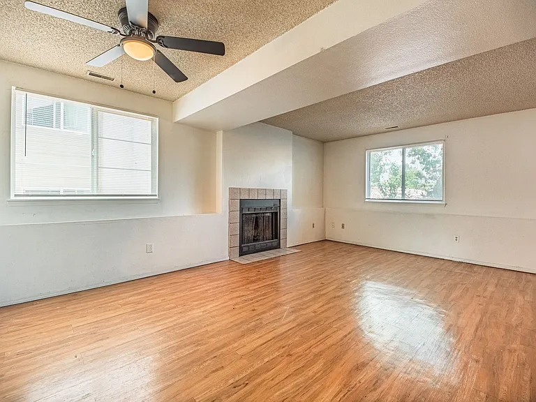1765 Zebulon Dr #D — Photo 17