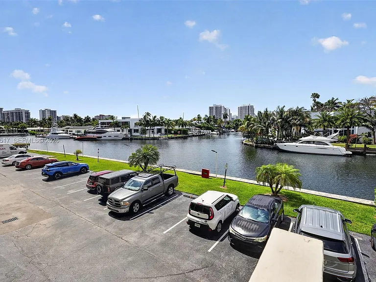 401 Golden Isles Dr #208 — Photo 42