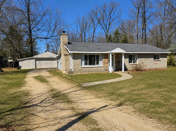 131 Burrill Dr, Prudenville, MI 48651