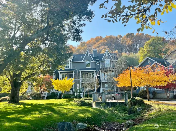 4325 Jill Place S, Seattle, WA 98108