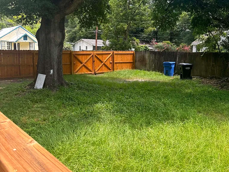 920 Lamore St — Photo 34