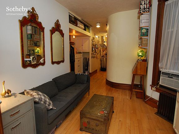 3rd image of 636 E 14th St APT 10