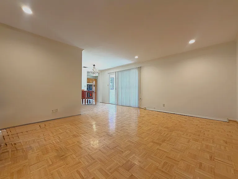 11309 Gaynor Ave — Photo 4