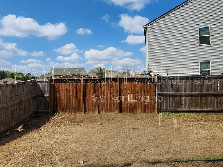 4040 Alveston Dr — Photo 18