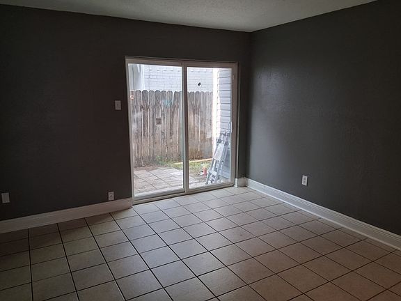 4th image of 4337 Loire Dr