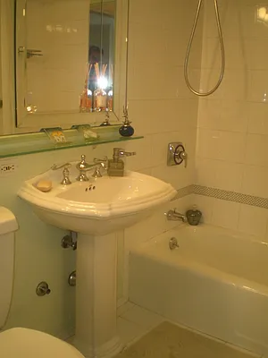 Sold by Barlavi Inc. | media 4