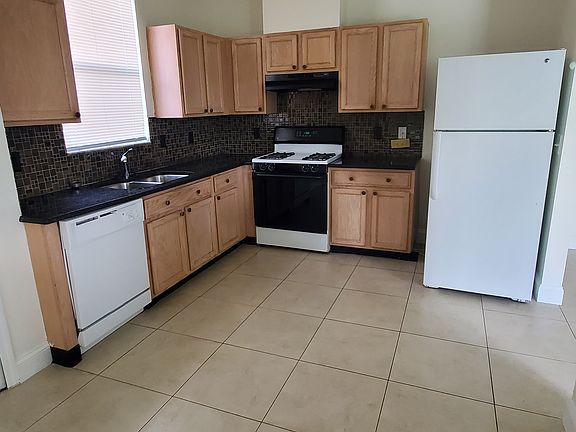 5th image of 10517 Beneva Dr