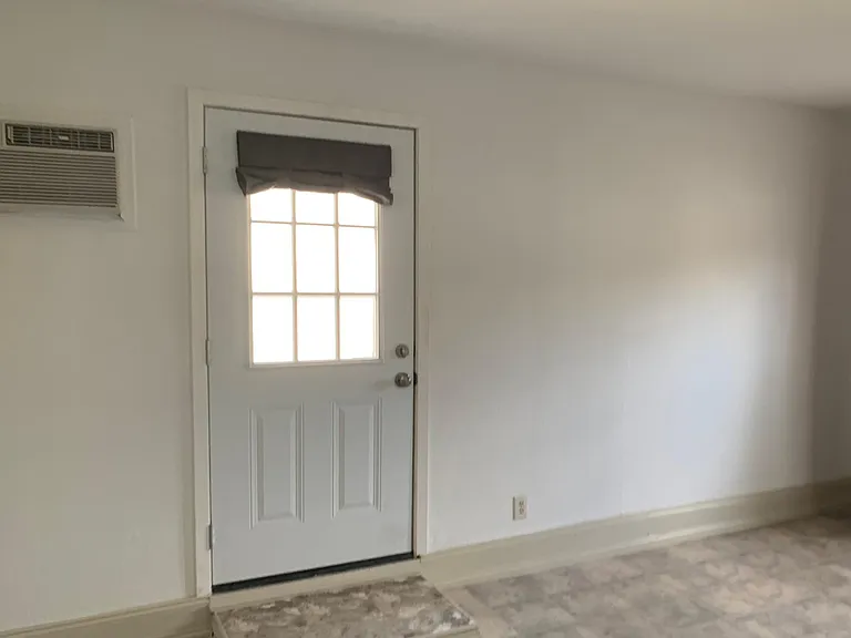 2519 Berkett Dr — Photo 4