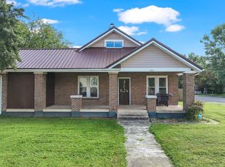 220 Jackson Ave, Lawrenceburg, TN 38464
