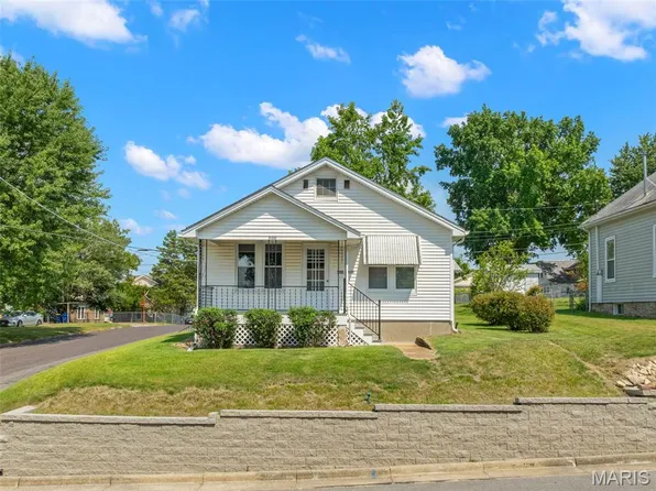 300 Fair St, Washington, MO 63090