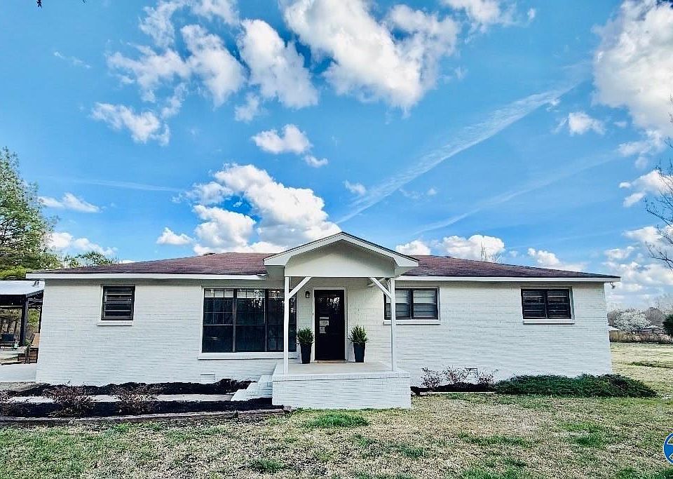 1st image of 3210 Holmes Rd SW