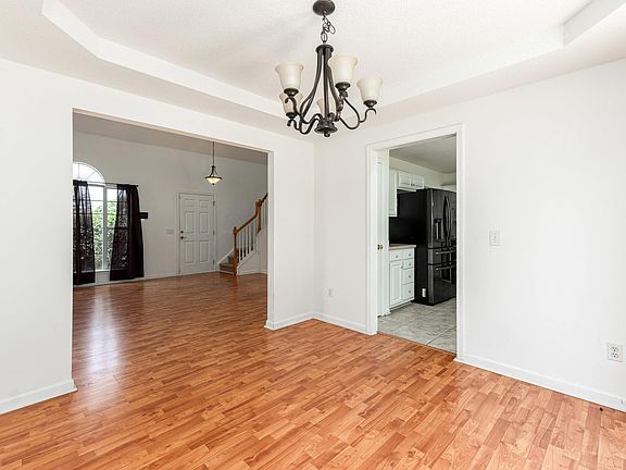 5th image of 4 Hempstead Pl