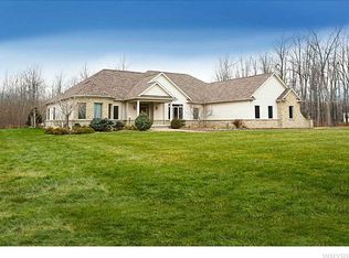 5650 Salt Rd, Clarence, NY 14031